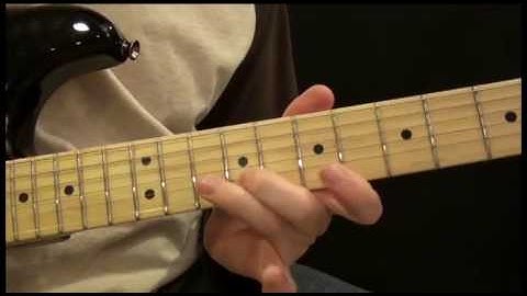 How To Bend Strings When Playing Guitar - Guitar Lesson