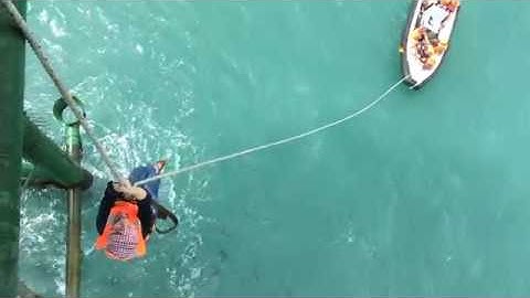 DK1-10/ Bãi cạn Cà Mau/ Đu dây nhà giàn