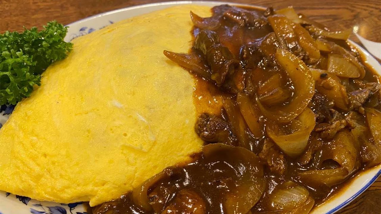 【老舗洋食】三重県津市を代表する三大洋食店のひとつ〜明治44年創業の中津軒で特別料理のメアベアと裏メニューのオムハヤシをいただく