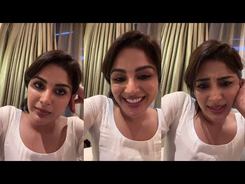 Samyuktha Menon latest Instagram live