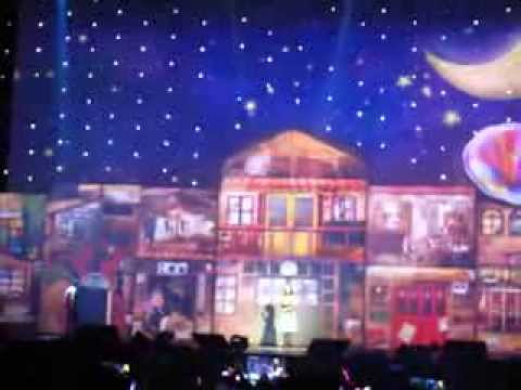 22-9-2013周杰倫魔天倫世界巡迴演唱會(香港站尾場)--天台的月光