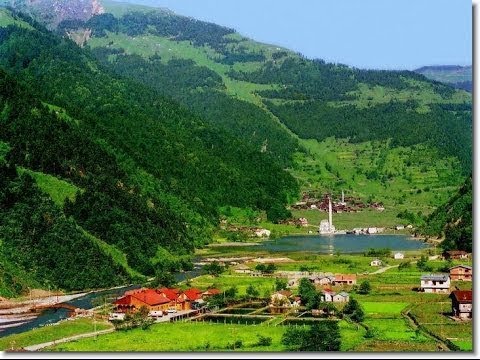 ضيعة تنورين اللي غنت لها فيروز مناظر تجنن