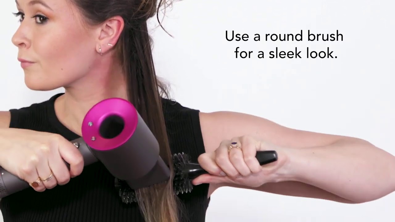 How to use Bumble and bumble Hairdresser's Invisible Oil Primer | Cosmetify