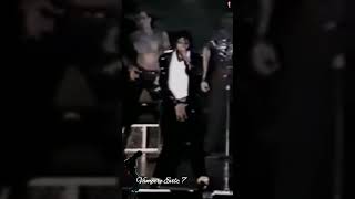 Michael Jackson Shake Your Body  Down To The Ground   Bad World Tour   1987  shorts mj