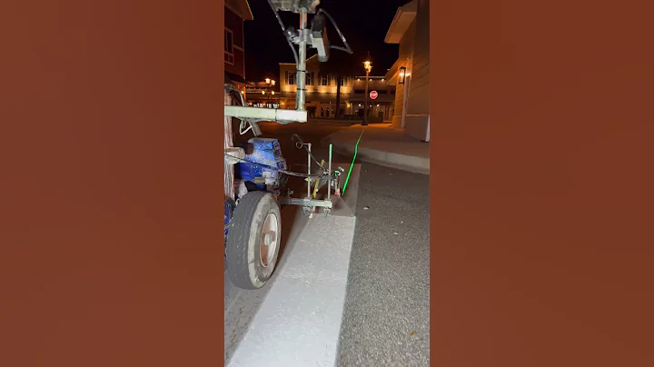 Painting a Stop Bar ‼️ With 627 Tip #graco#5900#linelazer#striping#linestriping#shorts#short