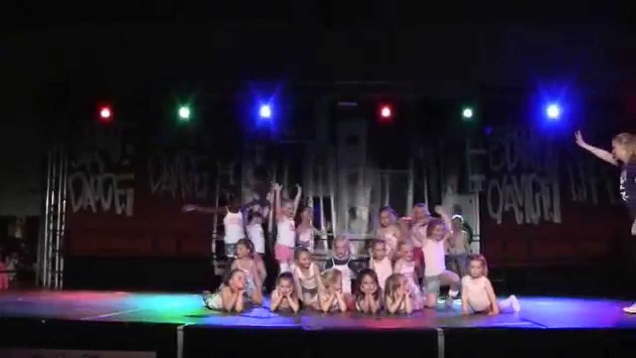 Jelly Jam Street Dance optreden YouTube