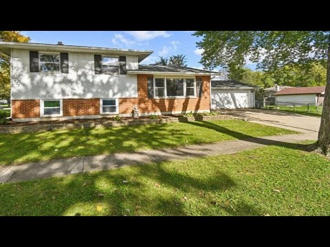 207 N Idlewild Avenue, Mundelein, IL home video tour