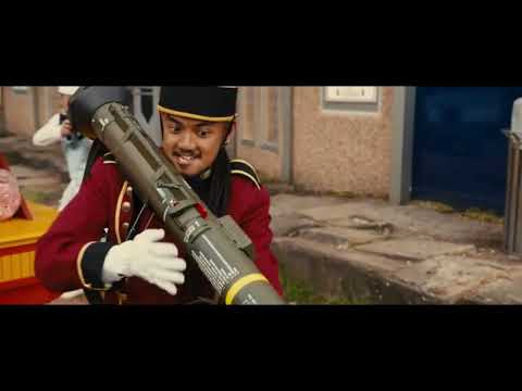 |Kingsman: The Golden Circle| Popyland Fight Scene