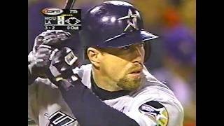 Jeff Bagwell reaches base 4 times, slugs 2 HRs