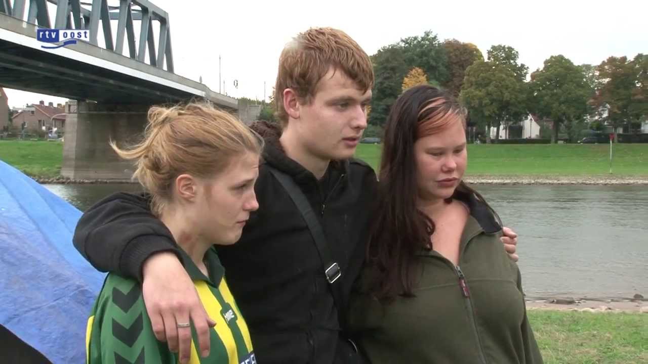 Dakloze jongeren bivakkeren aan de IJssel