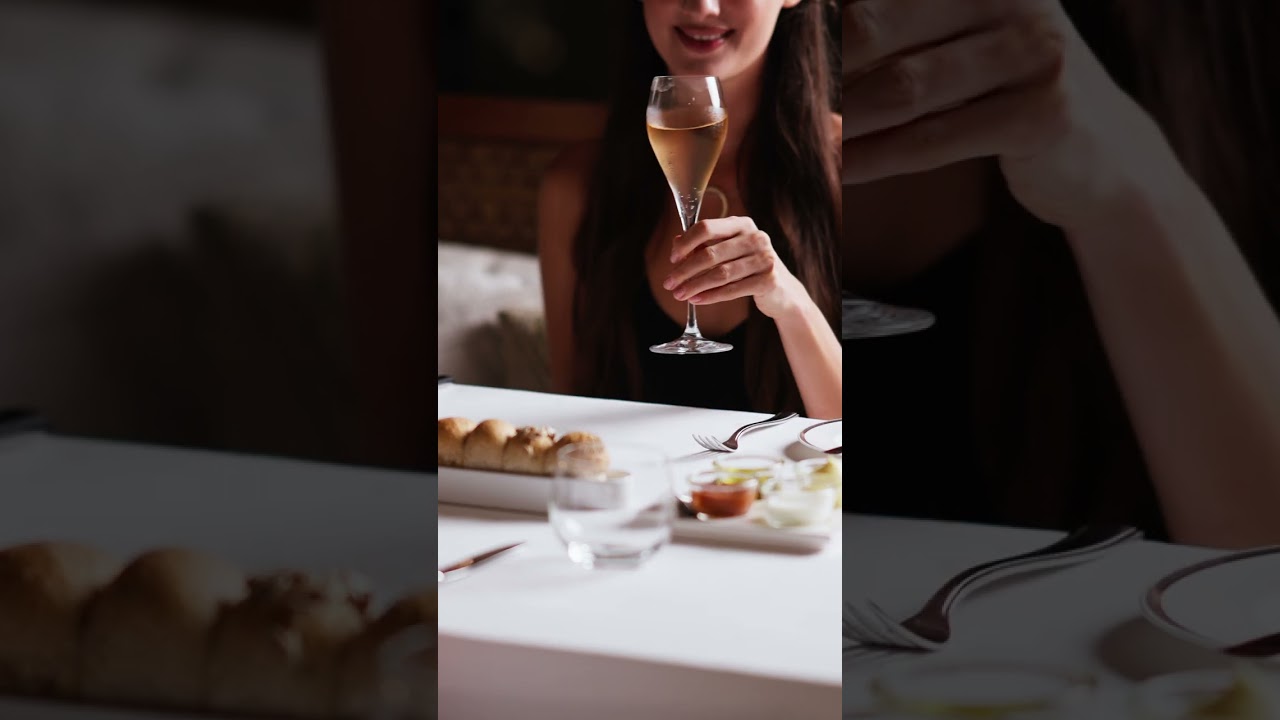 An Evening of Oceanfront Sophistication at Kayuputi