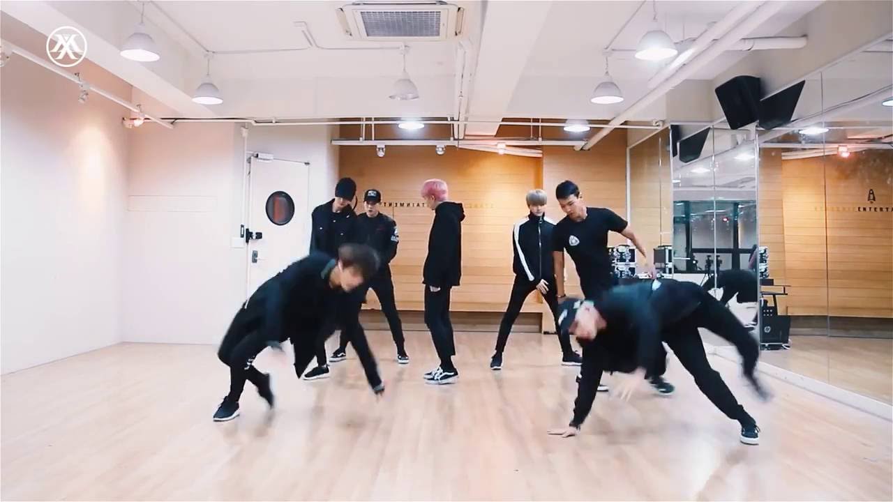MONSTA X(몬스타엑스) - Fighter Mirrored Dance Practice - YouTube