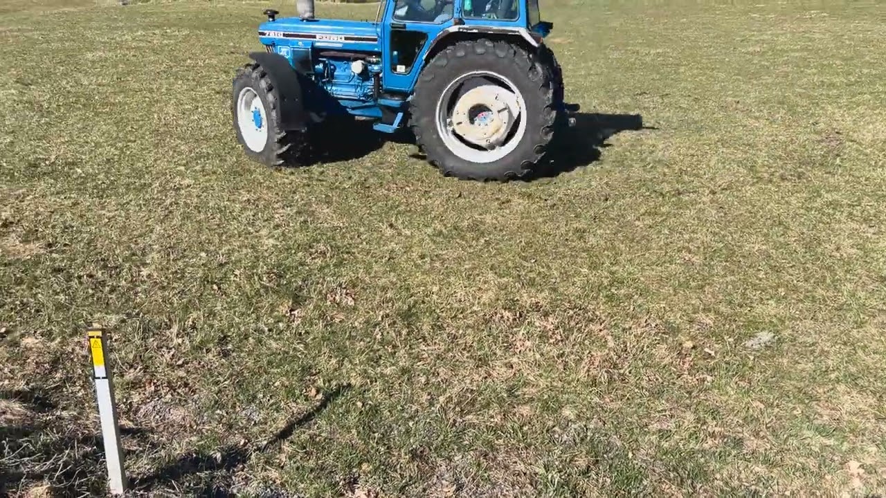 Traktor 4WD FORD 7810 II 4WD