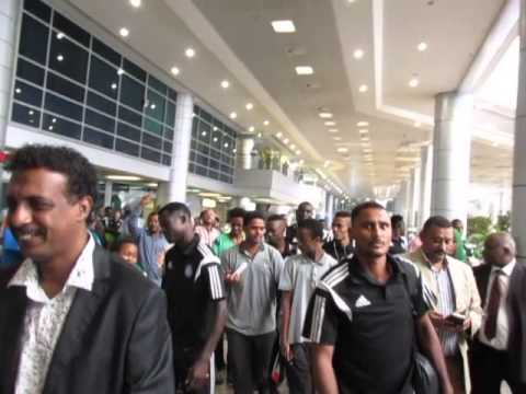 إستقبال بعثة فريق الهلال السوداني بمطار القاهرة الأثنين 7 سبتمبر 2015