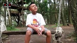 Anak jalanan bersuara emas Cover by Daeren Okta