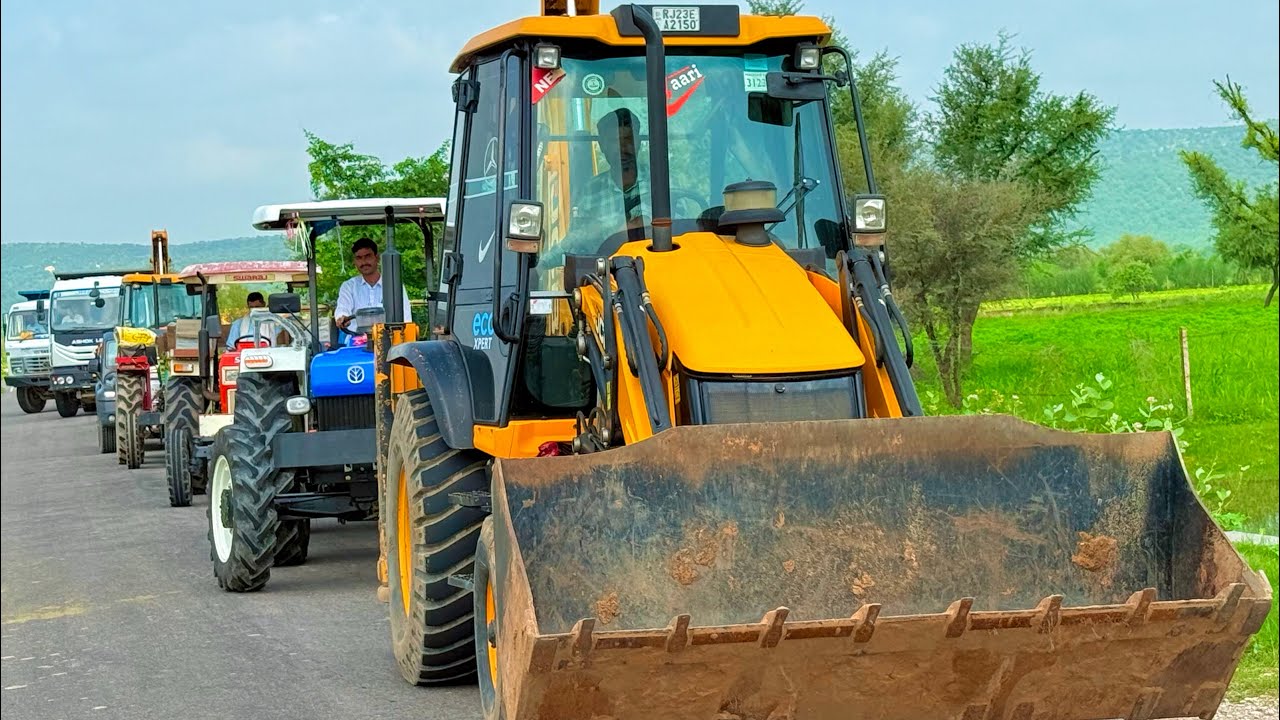 Jcb 3dx loading Mud in TATA Tippers Tractors Swaraj 855 Fe New Holland 3630 Tractor 4x4  Thar Truck