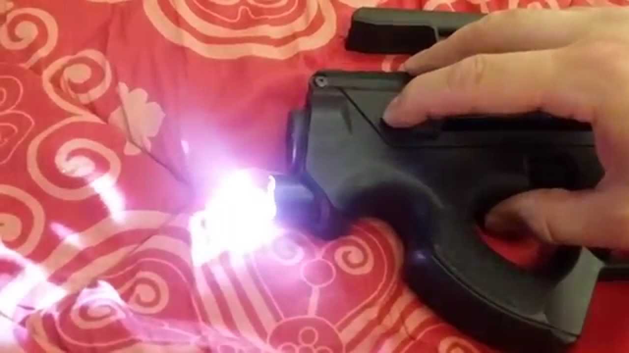 MAGPUL PDR-C + Flashlight FENIX LD11