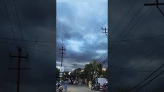 Nuages lourds, esprit calme 🌫️. Heavy clouds ,calm mind #sky #dehradun