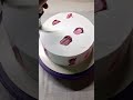 Easy vanilla cake decorations🎂#cake #cakedecorating #customizedcakes #cakedesign #simple #trending