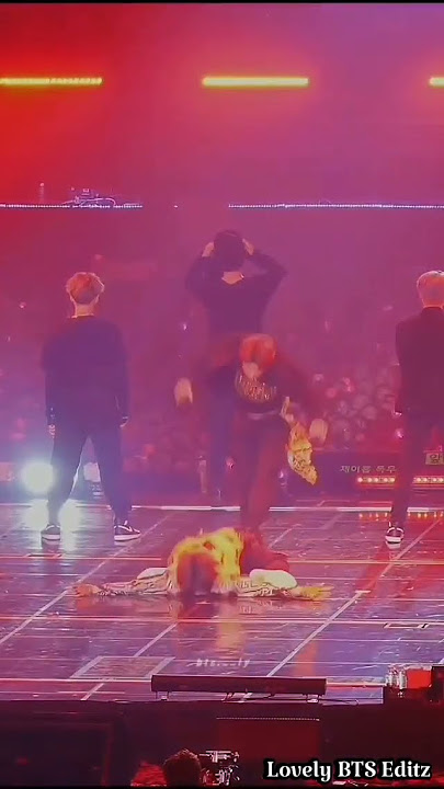 Jimin jumping over Jhope🔥🔥....