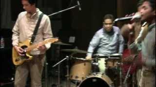 Soulvibe - Biarlah @Mostly Jazz 30/06/12 [HD]