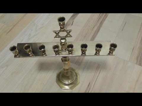 Cómo quitar la cera de usted o Menorah Candelabro lo que funciona