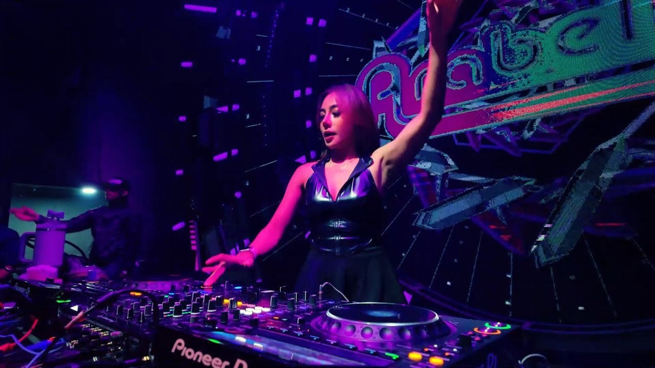LIVESET DJ ARABELLA | A3 PALANGKARAYA