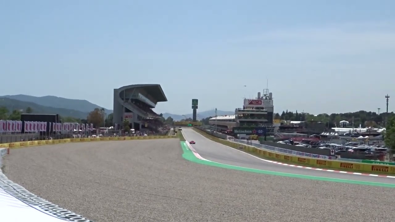 F1 Barcelona 2022 Grandstand I Practice 1