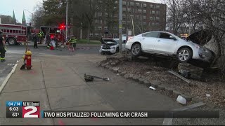 2 hospitalized following Utica crash