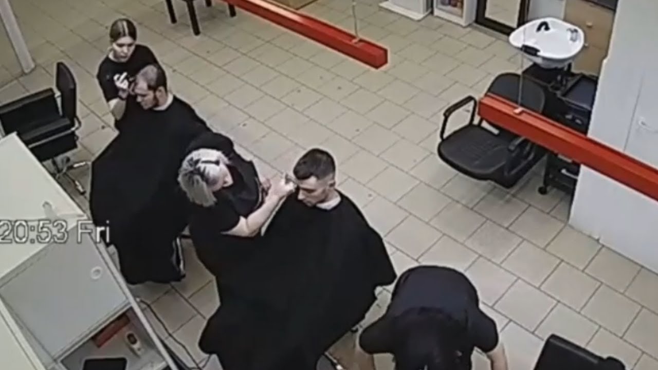 WEBCAM: 2 Barberettes & 2 Buzzcuts