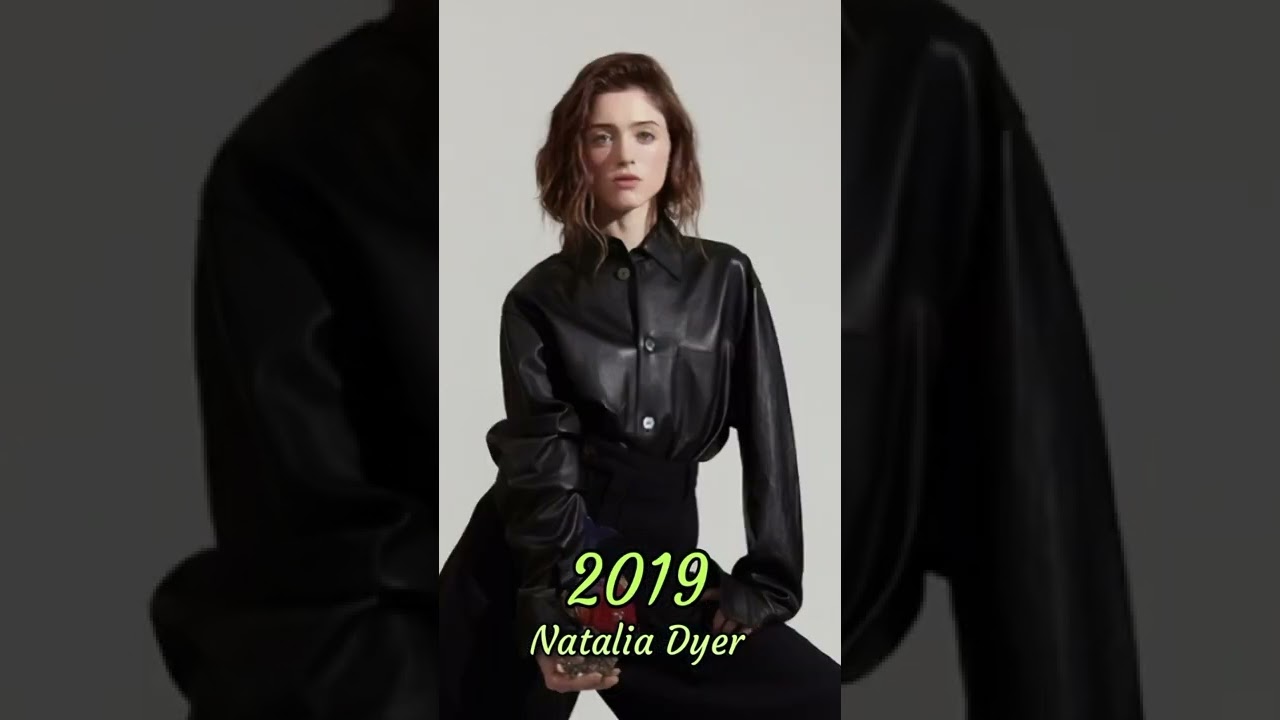 Damn ( Natalia Dyer ) 