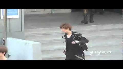120417 Chanyeol after MBC ShowChampion