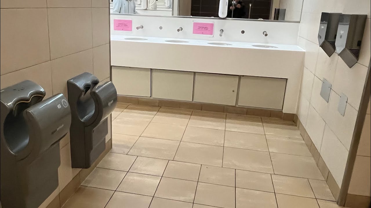 Now Replaced - Dyson Airblade AB03, DB and HU02 Hand Dryers at Trinity Centre, Leeds 🚹