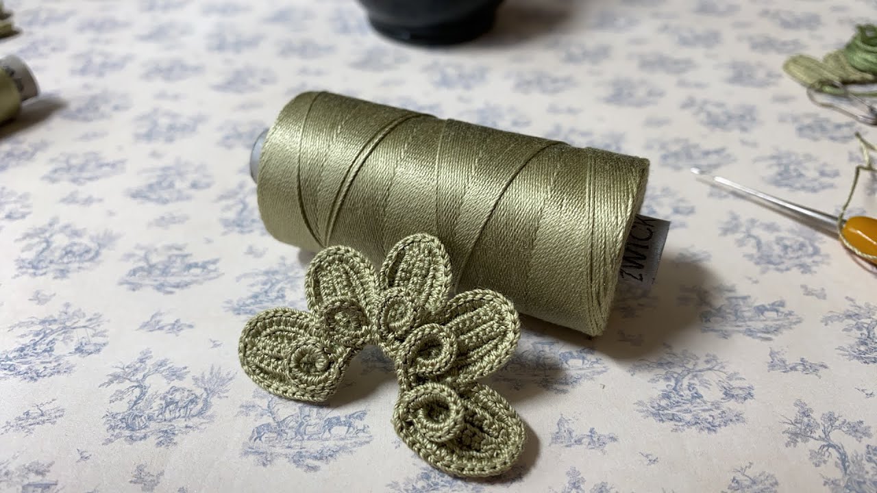 2-nd calyx, page 24. Masterpieces of Irish crochet lace.