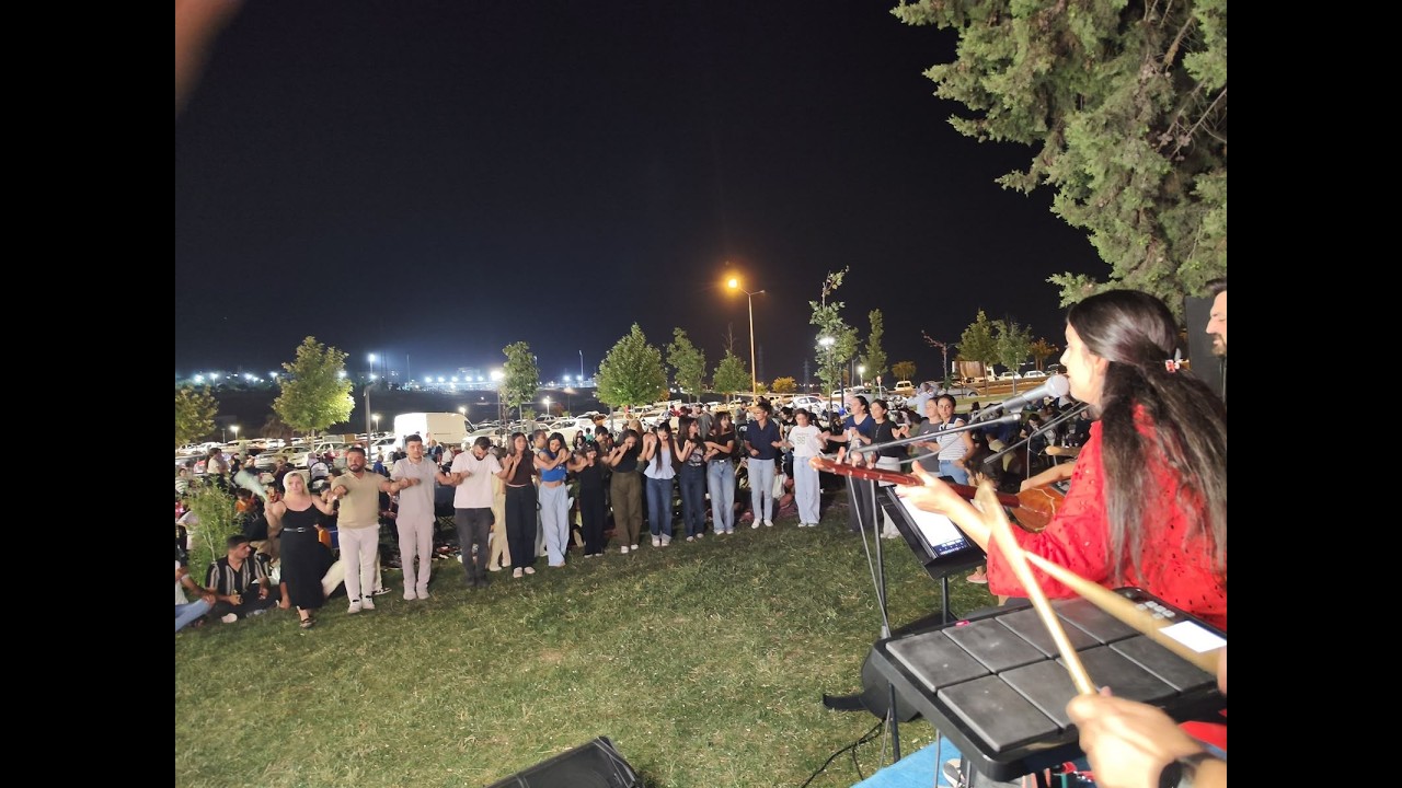 Fortuna’da müzik ve halay gecesi: Aileler yaz konserinde buluştu