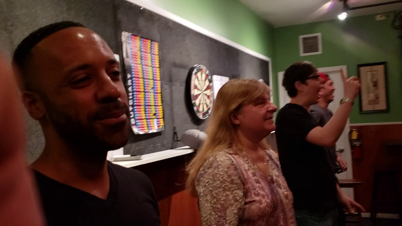 King Trivia Drinking Round at Pickwick's Pub in Woodland Hills 8/21/19