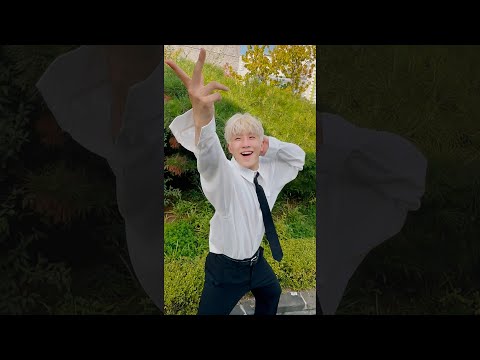 파파라키&진작의 콜라보 신작💩 '똥 밟았네'