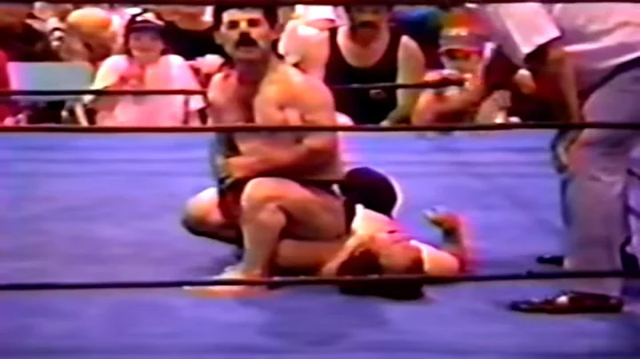 Midget Wrestling: Frenchy Lamonte vs Little Moses ...