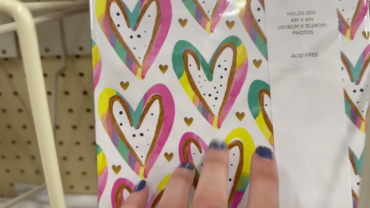 Public ASMR at Hobby Lobby *tapping*scratching*crinkly sounds*