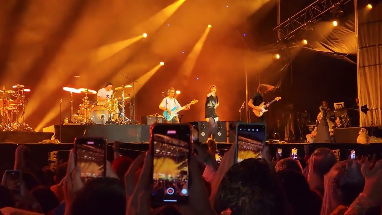 Paramore: Running Out of Time (São Paulo - 11/03/2023)