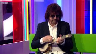 Miniatura de vídeo de "Jeff Lynne - When I'm Cleaning Windows (George Formby cover)"