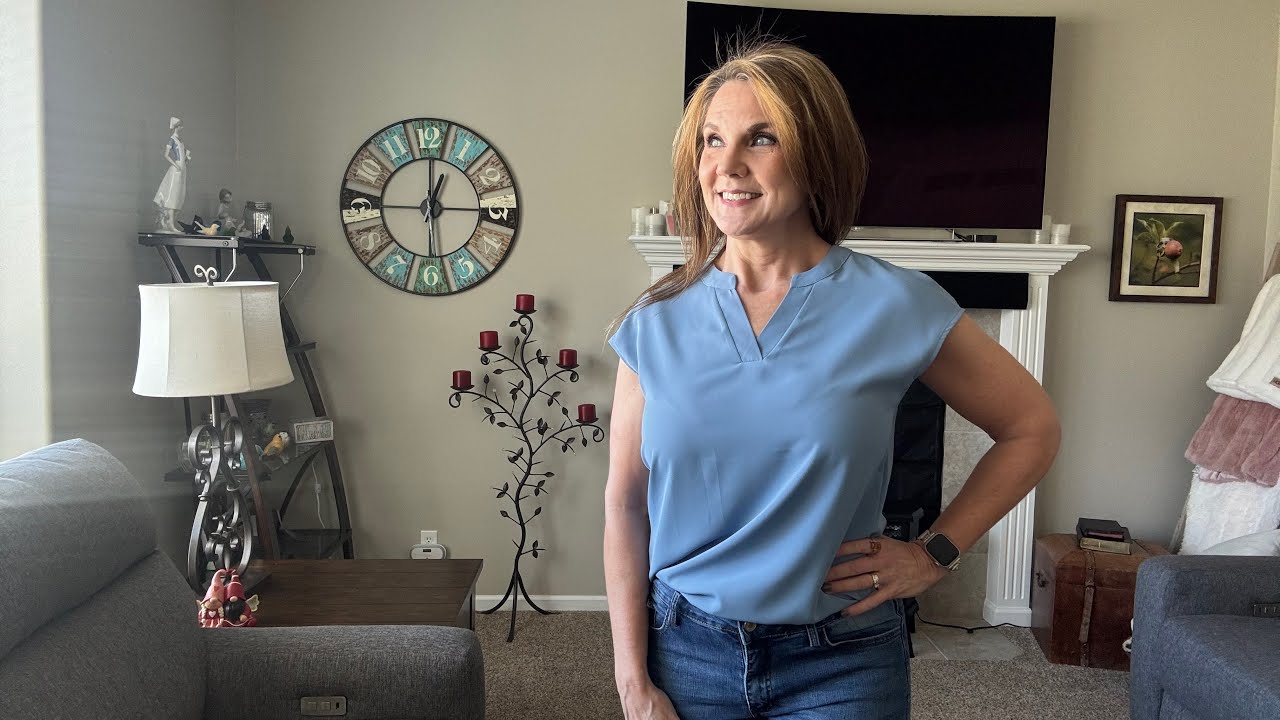 Обзор женской блузки с V-образным вырезом | Нарядная повседневная рабочая блузка с короткими рука...