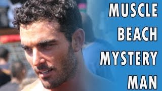 Superhandsome bodybuilder pumps up & competes at Muscle Beach Labor Day 2009