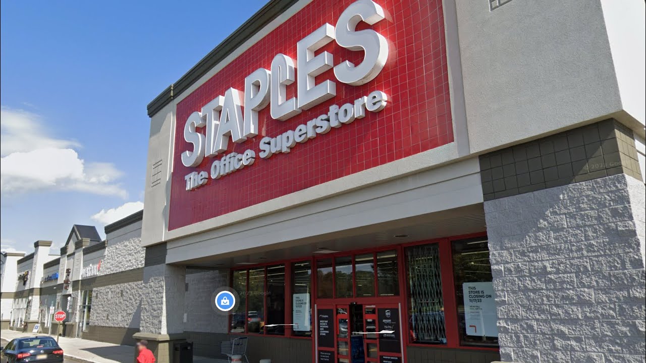 Closed Staples In bay shore 😢 YouTube