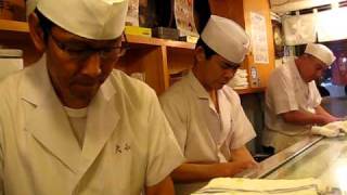 20090919 (7) Sushi Chef at Sushi Daiwa