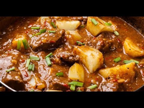 Vídeo: Como Cozinhar Batatas Cozidas Com Carne