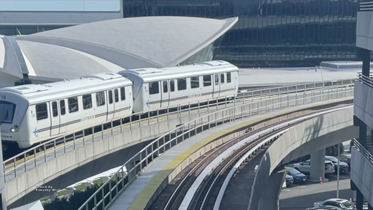 The Coolest Airport Train In The Us The Airtrain At Jfk Airport In New