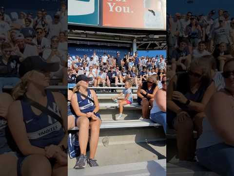 فتاة تبهر جمهور