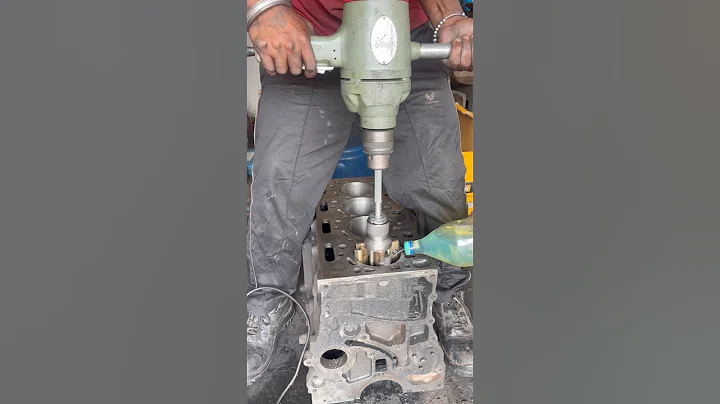 How to jcb sleeve cross polish #shortsfeed #automobile #repair #toyota #truck #trector #machine #car