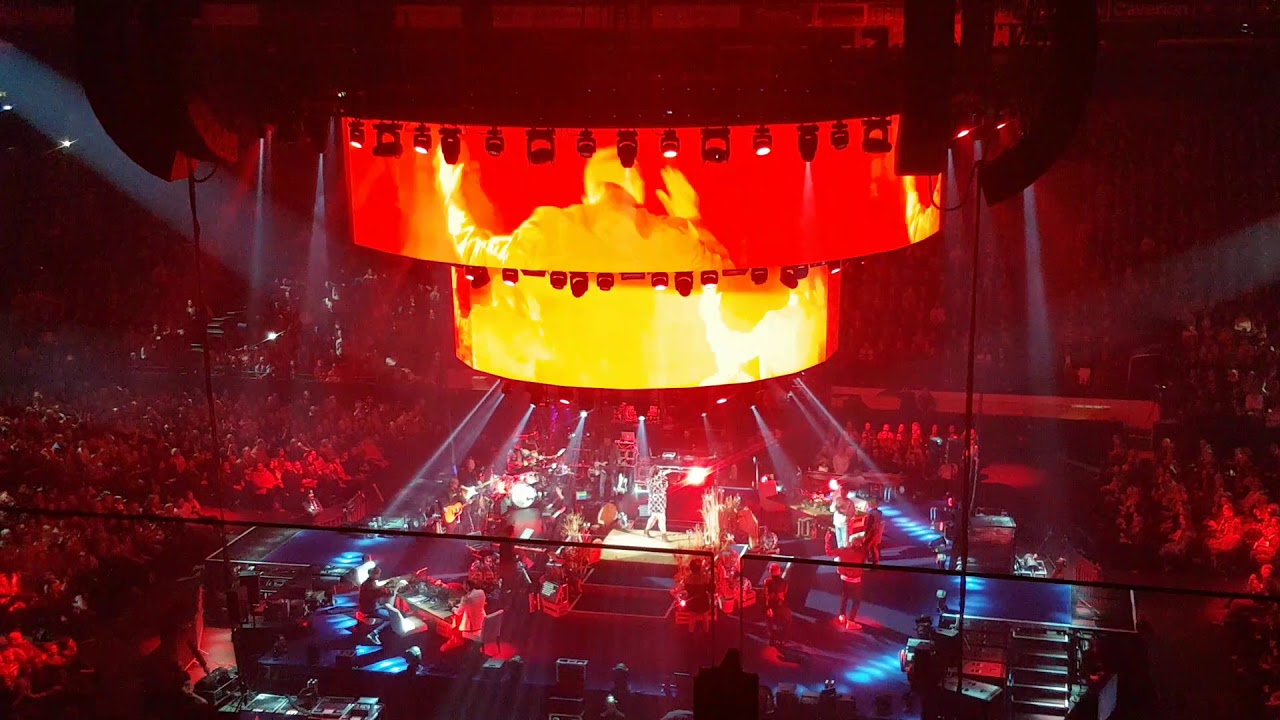 Vain Elämää konsertti 28.12.2019 osa 1